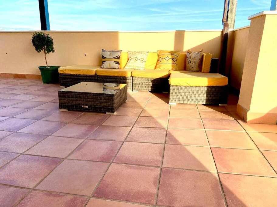 Sea View And Mountains By Solymar Holiday Torre Del Mar Exterior foto
